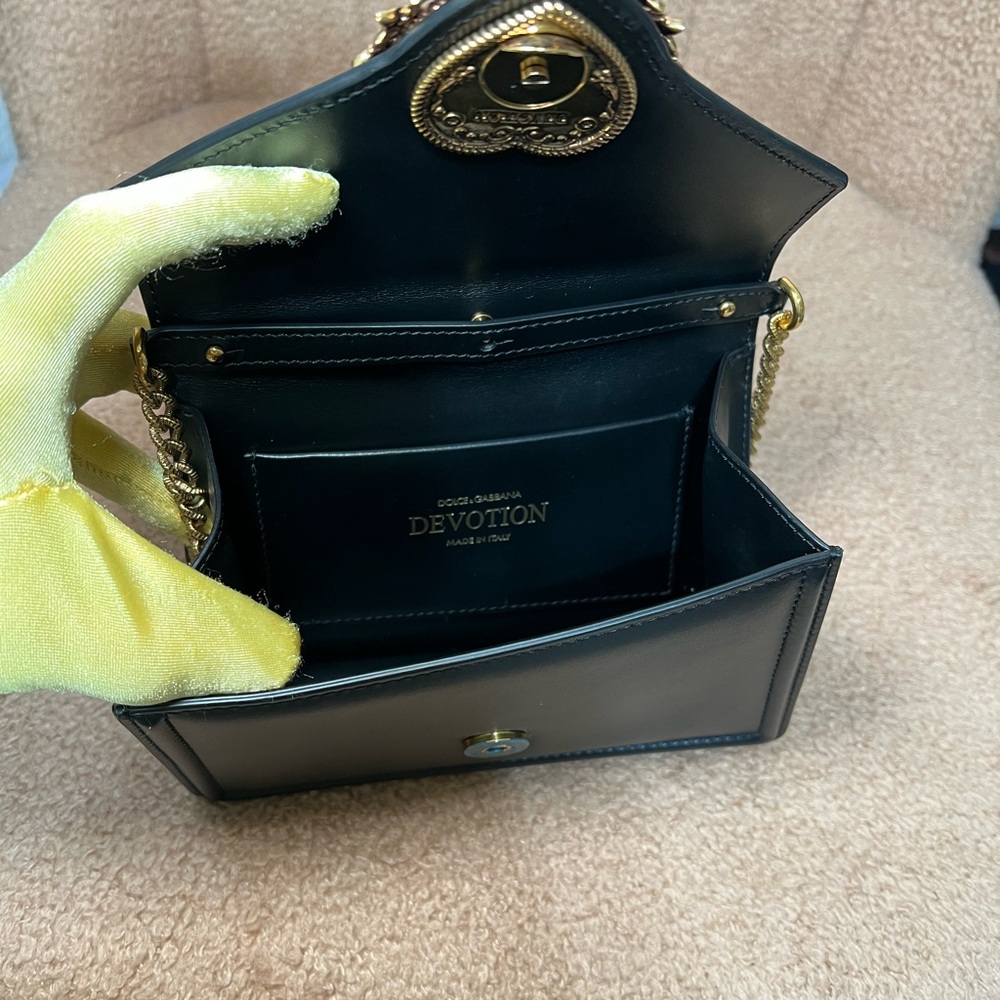 Dolce & Gabbana Small smooth calfskin Devotion bag NWT - Picture 8 of 17